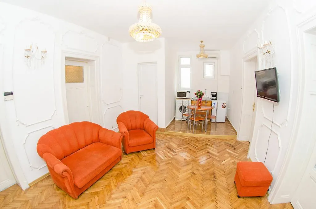 Central Guesthouse Five Corners Σόφια 0*,
